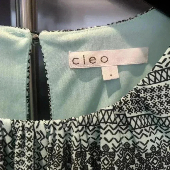 Cleo Sleeveless Green Geometric Maxi Dress - size 4 like new - Picture 3 of 5
